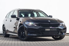 BMW 3 Serie - Touring 330e xDrive | Pano | Trekhaak | Camera