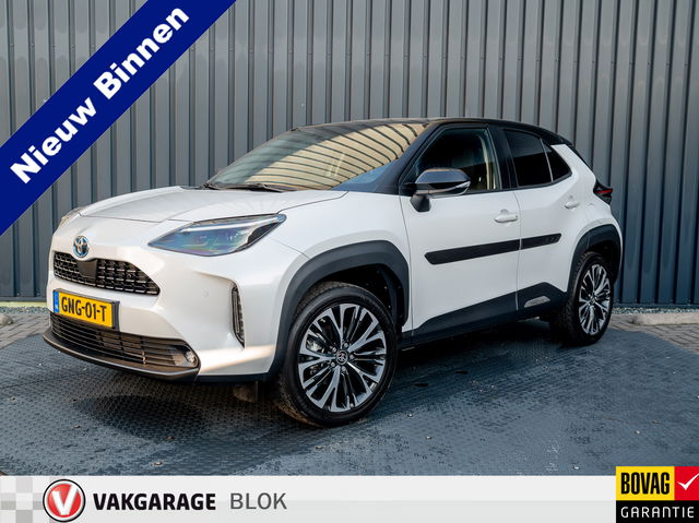 Toyota Yaris Cross - 1.5 Hybrid Executive Bi-Tone | Head Up | BSM | Camera | Trekhaak afnb. | Stoelverw. | Keyless | Prijs Rijklaar!!