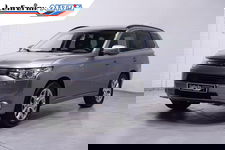 Mitsubishi Outlander - 2.0 PHEV Executive Edition AWD private-glas intro-pakket style-pakket cruise-controle navigatie camera PDC v+a trekhaak Bi-Xenon