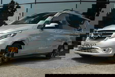 Mercedes-Benz Vito - 119 CDI LANG AUT. 190 PK 2 SCHUIFDEUREN| LED | CAMERA | 2500 KG TREKHAAK | 18 INCH LMV