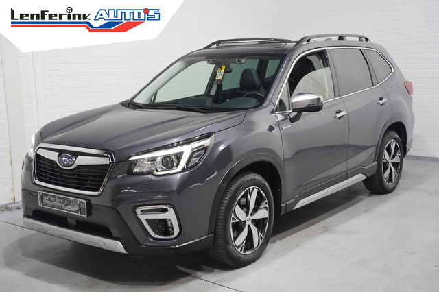Subaru Forester - 2.0i e-BOXER First Edition Leder Apple Carplay Schuifdak Camera Trekhaak NAP