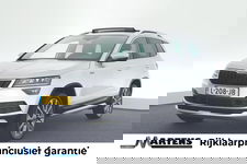 Škoda Karoq - 1.5 TSI 150pk DSG ACT Scout Camera Keyless Stoelverwarming Virtual Cockpit Panoramadak Navigatie