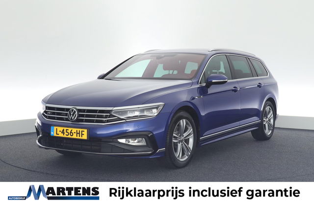 Volkswagen Passat - Variant 1.5 TSI R-Line Business + Trekhaak Camera Keyless Stoelverwarming Virtual Cockpit Navigatie