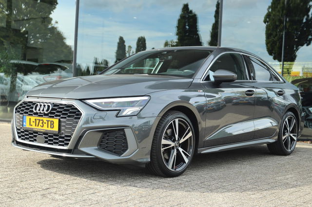 Audi A3 - LIMOUSINE 30 TFSI S EDITION AUT. | 3X S-LINE | VIRT. COCKPIT | LED | LEDER | STOELVERW. | CARPLAY