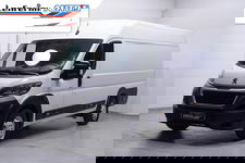 Peugeot Boxer - 2.2 BlueHDi 165 pk L4H2 Navi, Camera Laadruimte Pakket, PDC achter, 3-Zits