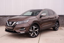 Nissan QASHQAI - 1.2 Tekna + | Pano-Dak | Trekhaak | Leer | Bose | Navi | Camera | Climate