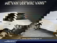 Volkswagen Transporter - 2.0 TDI 150pk L2H1 Euro6 Airco | Camera | Leder | Cruisecontrol | 2500kg Trekhaak Parkeersensoren