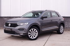 Volkswagen T-Roc - 1.5 TSI Sport LED | Trekhaak | Carplay | Camera | Virtual Cockpit | PDC