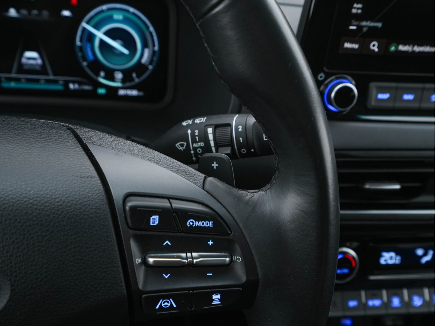 Hyundai KONA 1.6 GDI HEV Fashion (INCL-BTW) Aut. *NAVI-FULLMAP | DIGI-COCKPIT | FULL-LED | KEYLESS | CAMERA | HEAD-UP | SHIFT-PADDLES | DAB | COMFORT-SEATS | PRIVACY-GLASS | TOWBAR | 16 "ALU*