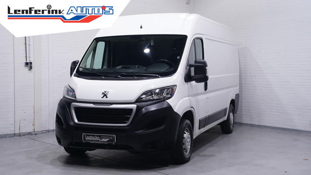 Peugeot Boxer - 2.0 BlueHDI 130 pk L2H2 Premium Airco Cruise Control, Laadruimte Pakket, Multistuur, 3-Zits