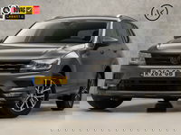 Volkswagen Tiguan Allspace - 1.5 TSI Comfortline 7 Persoons 150Pk Automaat (GROOT NAVI, CLIMATE, STUUR/STOELVERWARMING, KEYLESS, SPORTSTOELEN, CAMERA, ADAPTIVE CRUISE, MASSAGE, GETINT GLAS, NIEUWSTAAT)