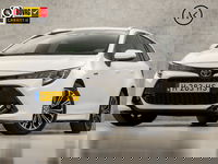 Toyota Corolla Touring Sports - 2.0 Hybrid Sport 180Pk Automaat (VIRTUAL COCKPIT, APPLE CARPLAY, CAMERA, STOELVERWARMING, SPORTSTOELEN, KEYLESS, ADAPTIVE CRUISE, ZWART HEMEL, LANE ASSIST, GETINT GLAS, NIEUWSTAAT)