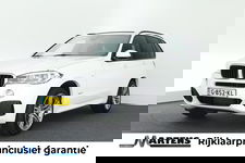 BMW X5 - xDrive30d 259pk High Executive M-Sport Panoramadak Trekhaak Leder Memory Camera Keyless Navigatie