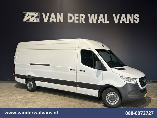 Mercedes-Benz Sprinter - 317 CDI 170pk 3500kg Trekhaak L3H2 Euro6 Airco | Camera | Apple Carplay | Android Auto | Cruisecontrol Stoelverwarming, Bijrijdersbank