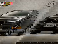 Volvo V60 - 2.0 B3 Sport 177Pk Automaat (APPLE CARPLAY, GROOT NAVI, GETINT GLAS, TREKHAAK, ADAPTIVE CRUISE, SPORTSTOELEN, KEYLESS, PARKEERSENSOREN, NIEUWSTAAT)