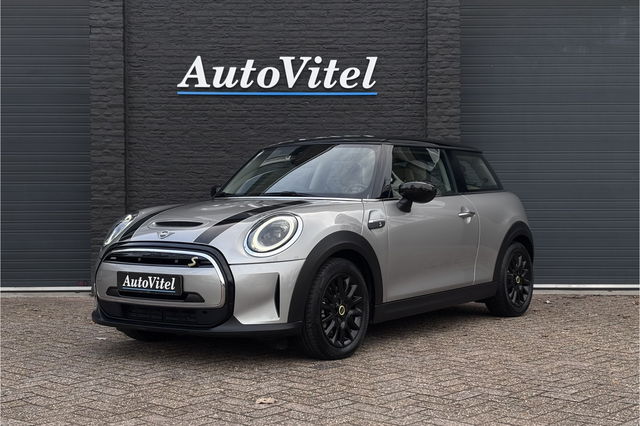 MINI Electric - Cooper SE 33 kWh | Camera | Unieke bekleding | Stoelverwarming | LED