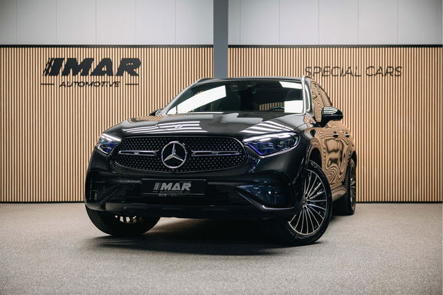 Mercedes-Benz GLC - 300e 4MATIC AMG Line | Pano | Stoelverwarming | 360 camera | AMG Look |