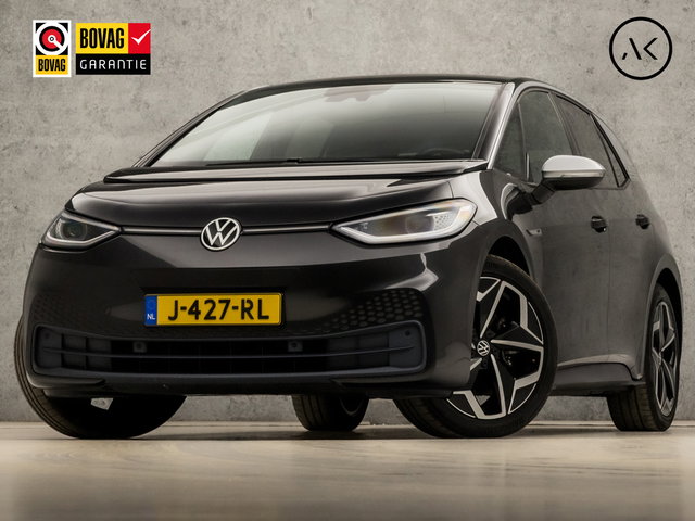Volkswagen ID.3 - First Plus 58 kWh 204Pk Automaat (APPLE CARPLAY, GROOT NAVI, CAMERA, STUUR/STOELVERWARMING, KEYLESS, GETINT GLAS, ADAPTIVE CRUISE, ZWART HEMEL, NIEUWSTAAT)