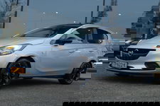 Opel Corsa - 1.4 BLACK EDITION | ORIG NL | 1E EIG. | CARPLAY | NAVI | PDC | CRUISE | LMV