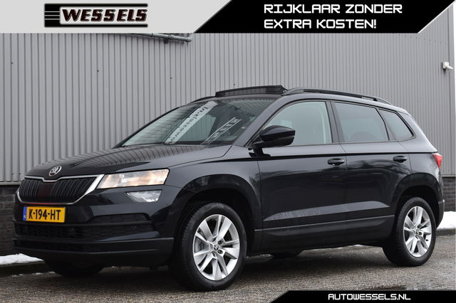 Škoda Karoq - 1.0 TSI Business Edition Panorama, Carplay, PDC, Navi DAB, Navi