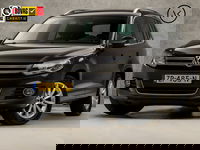 Volkswagen Tiguan - 1.4 TSI Sport&Style (NAVIGATIE, CLIMATE, CAMERA, STOELVERWARMING, SPORTSTOELEN, ZWART HEMEL, GETINT GLAS, PARKEER ASSISTENT, PARKEERSENSOREN, NIEUWE APK, NIEUWSTAAT)