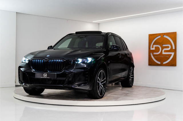 BMW X5 - xDrive50e M-Sport 489PK | Pano | Glow | Trekhaak | Harman/Kardon | Drive Pro | VOL! 12 MND Garantie