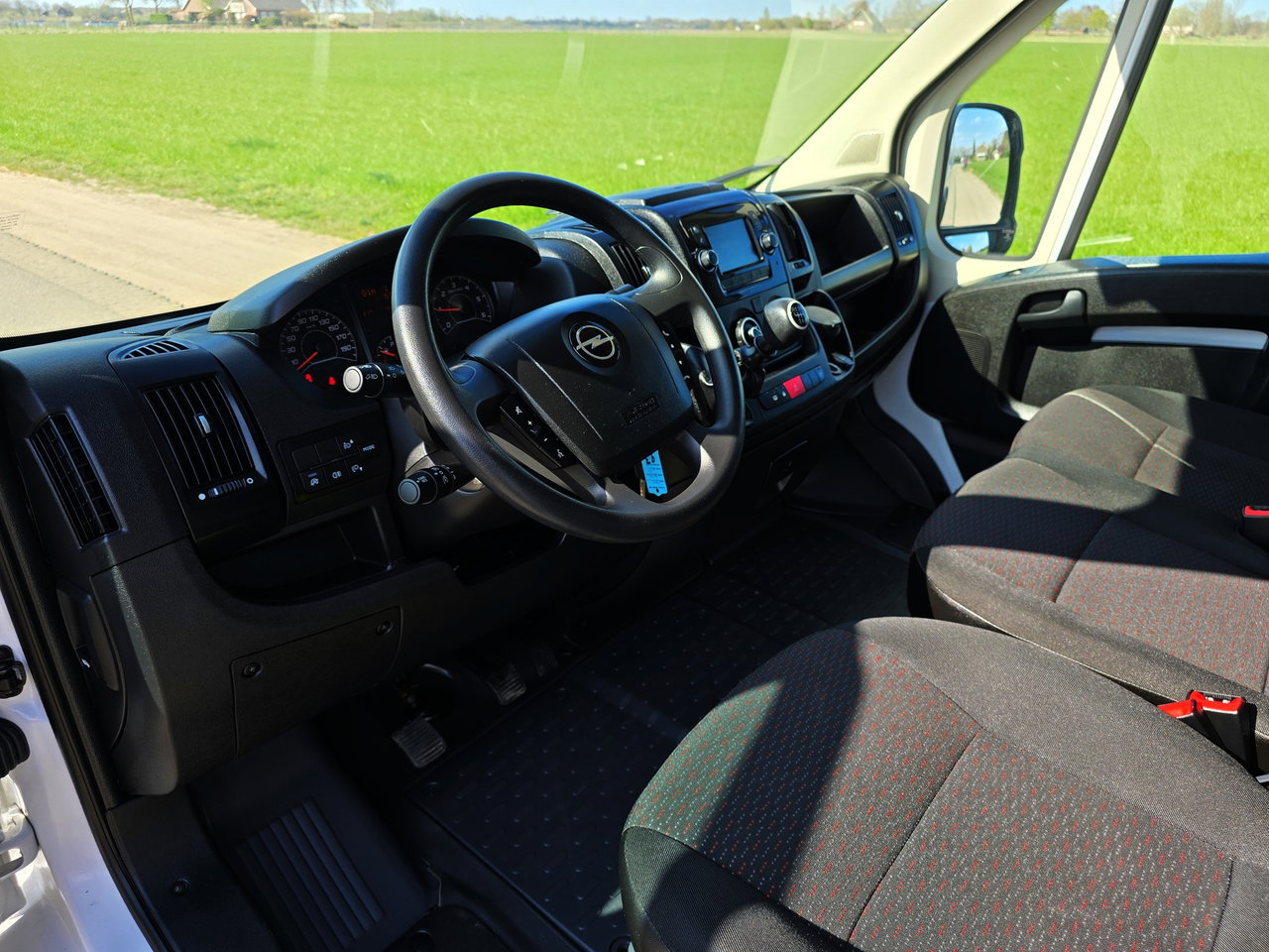 Opel Movano