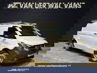 Mercedes-Benz Vito - 114 CDI 136pk L2H1 Euro6 Airco | Imperiaal | Navigatie | Camera | Trekhaak Parkeersensoren