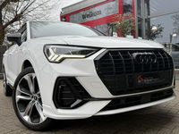 Audi Q3 - 35 TFSI AUT *!* 2x S-LINE *!* NAVI/ VIRTUAL/ 20 INCH/ MATRIX/ CRUISE/ 68 DKM *!*