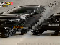 Volvo XC60 - 2.0 T8 Twin Engine AWD Inscription 391Pk Automaat (PANORAMADAK, APPLE CARPLAY, HARMAN/KARDON, MEMORY SEATS, ZWART HEMEL, STOELVERWARMING VOOR/ACHTER, LUXE LEDER, TREKHAAK, CAMERA, STUURWIEL VERWARMD, NIEUWSTAAT)