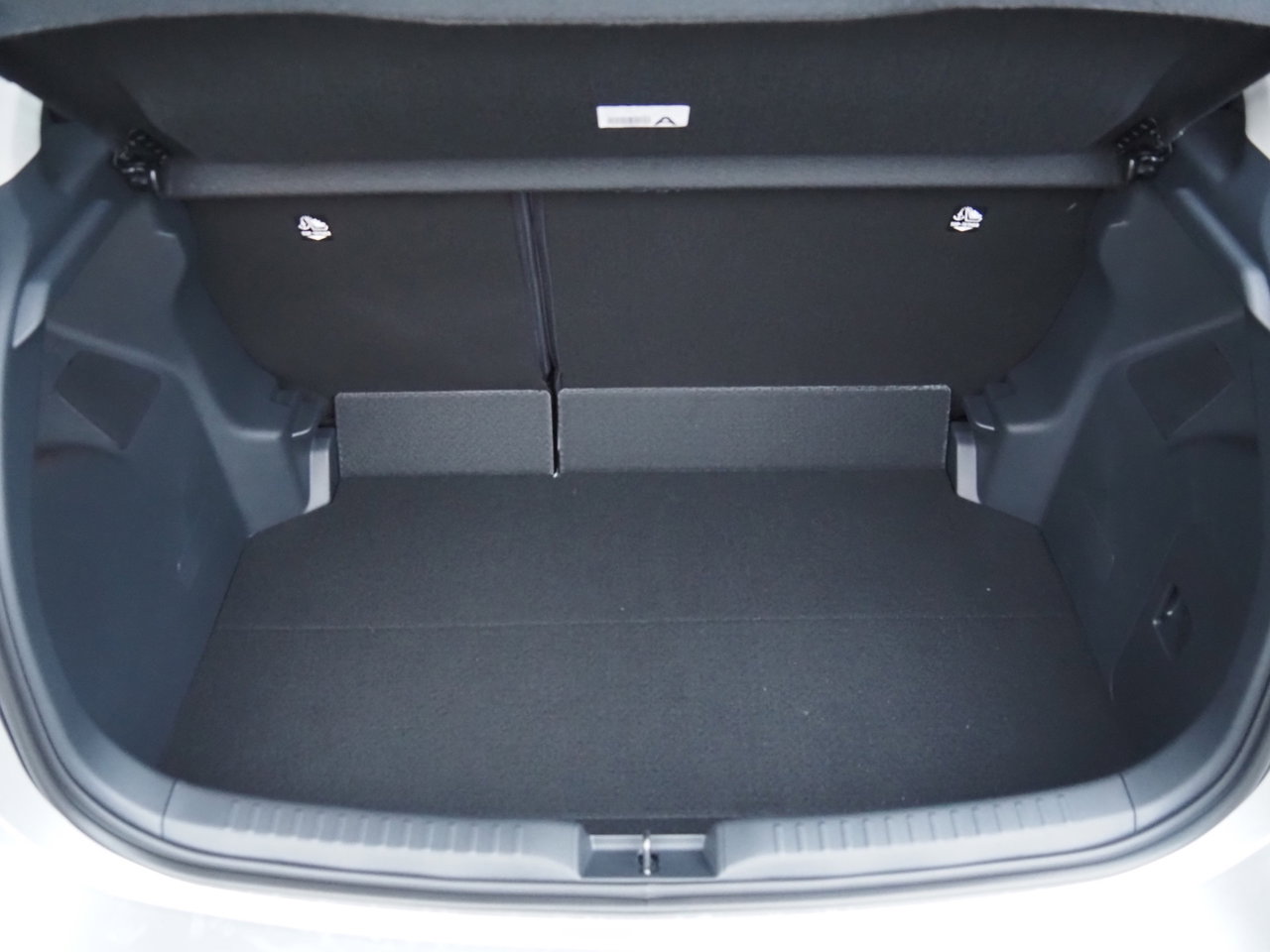 Mazda 2 Hybrid