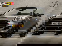 MINI Cooper S Cabrio - 2.0 John Cooper Works Chili 232Pk Automaat (GROOT NAVI, HEAD-UP DISPLAY, HARMAN/KARDON, CAMERA, STOELVERWARMING, KEYLESS, LED KOPLAMPEN, NIEUWSTAAT)