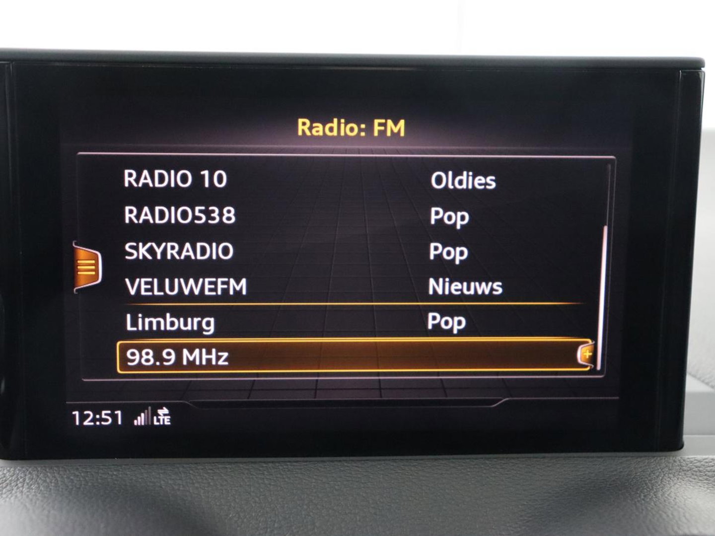 Audi Q2 30 TFSI epic | Full LED | Sportstoelen | Navigatie | Climate control | Cruise control | Parkeerhulp | Bluetooth