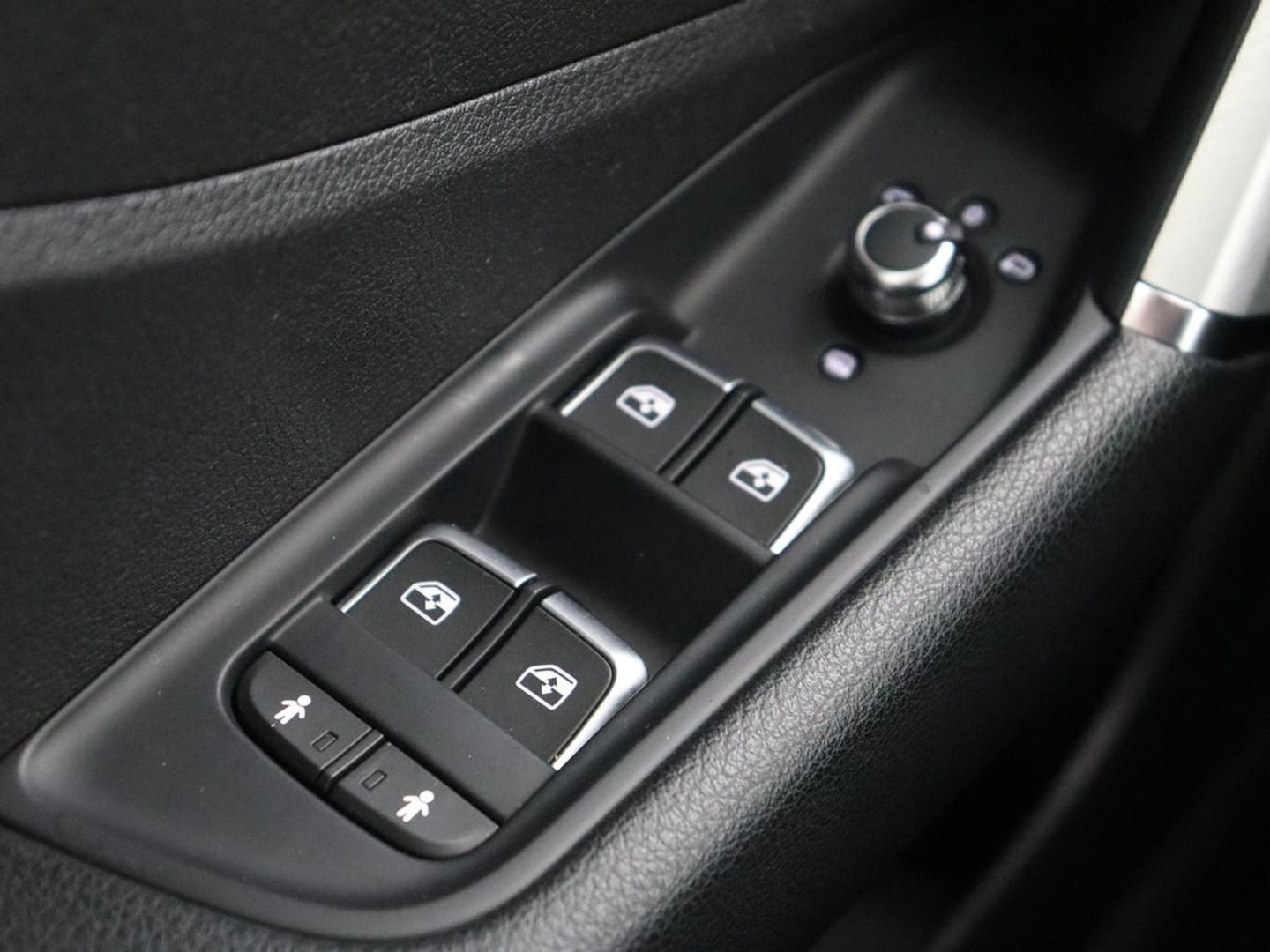 Audi Q2 30 TFSI epic | Full LED | Sportstoelen | Navigatie | Climate control | Cruise control | Parkeerhulp | Bluetooth