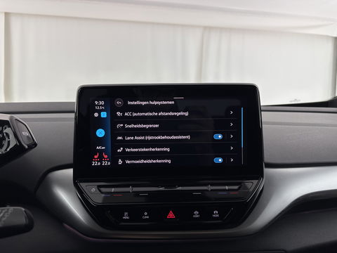Volkswagen ID.4 First 77 kWh [ 3-Fase-11kW ] {SOH-83%} (INCL-BTW) *LEATHER-MICROFIBRE | FULL-LED | ADAPTIVE-CRUISE | HEATED-COMFORTSEATS | DIGI-COCKPIT | AMBIENTLIGHT | NAVI-FULLMAP | PDC | TOWBAR | PRIVACY-GLASS | CAMERA | 20''ALU*