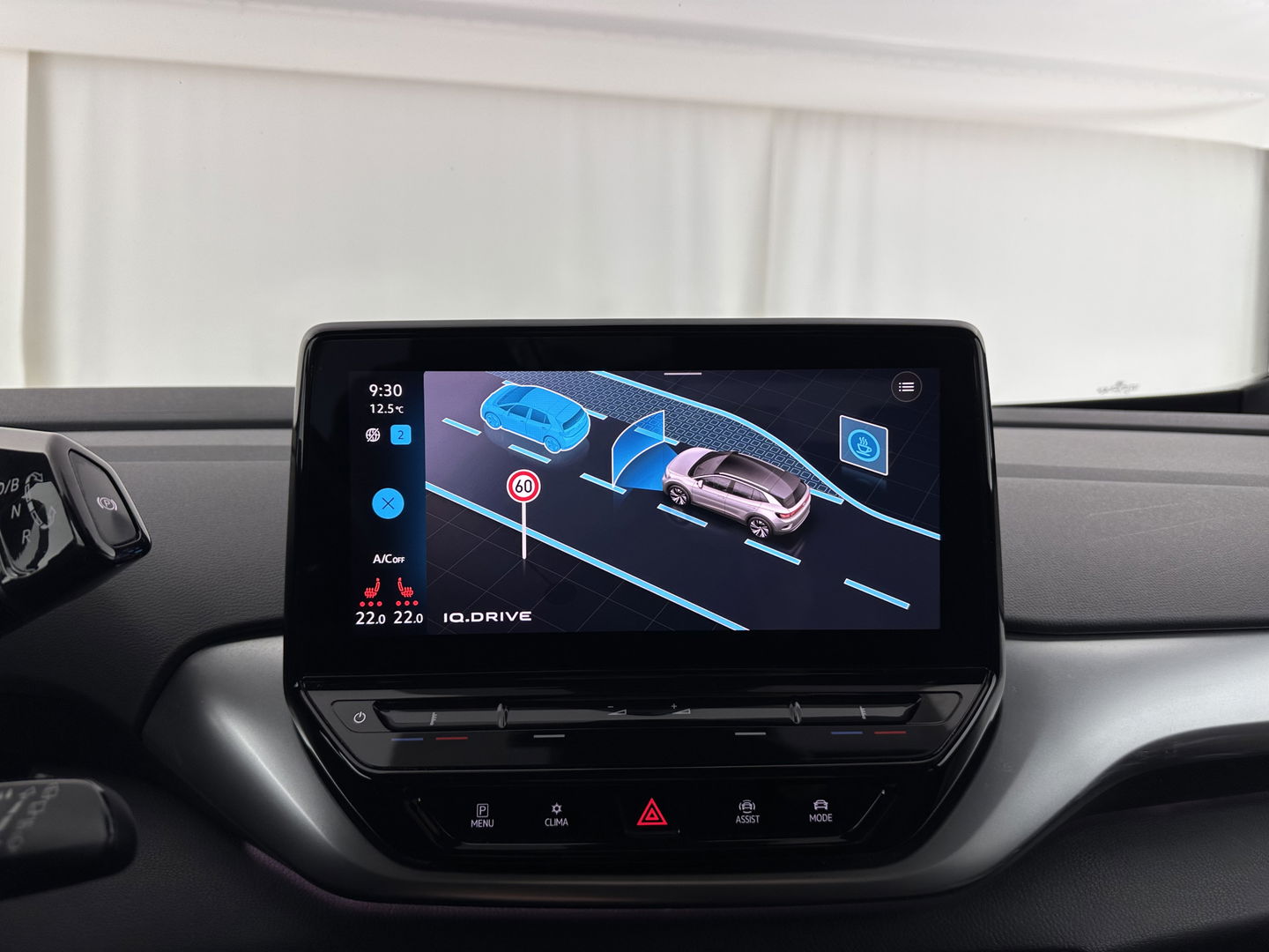 Volkswagen ID.4 First 77 kWh [ 3-Fase-11kW ] {SOH-83%} (INCL-BTW) *LEATHER-MICROFIBRE | FULL-LED | ADAPTIVE-CRUISE | HEATED-COMFORTSEATS | DIGI-COCKPIT | AMBIENTLIGHT | NAVI-FULLMAP | PDC | TOWBAR | PRIVACY-GLASS | CAMERA | 20''ALU*