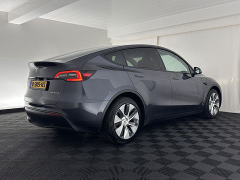 Tesla Model Y Long Range AWD 75 kWh [ 3-Fase-11kW ] {SOH-87%} (INCL-BTW) Aut. *PANO | AUTO-PILOT | LEATHER | NAVI-FULLMAP | MATRIX-LED | KEYLESS | CAMERA | DAB+ | HEATED-COMFORTSEATS | PRIVACY-GLASS | TOPVIEW |  19''ALU*