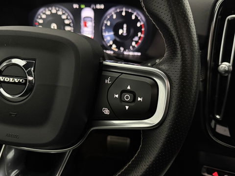 Volvo XC40 1.5 T3 R-Design | Pano | Virtual | Camera | Stoel/Stuur verw. | Adap. Cruise | Trekh. | Carplay | NAP