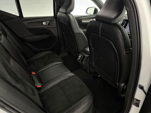 Volvo XC40 1.5 T3 R-Design | Pano | Virtual | Camera | Stoel/Stuur verw. | Adap. Cruise | Trekh. | Carplay | NAP