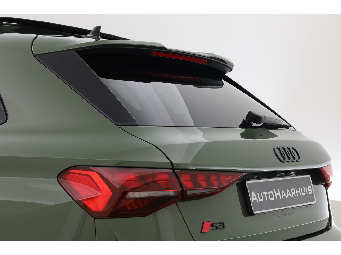 Audi A3 Sportback 2.0 TFSI S3 quattro | Akrapovic | SONOS |