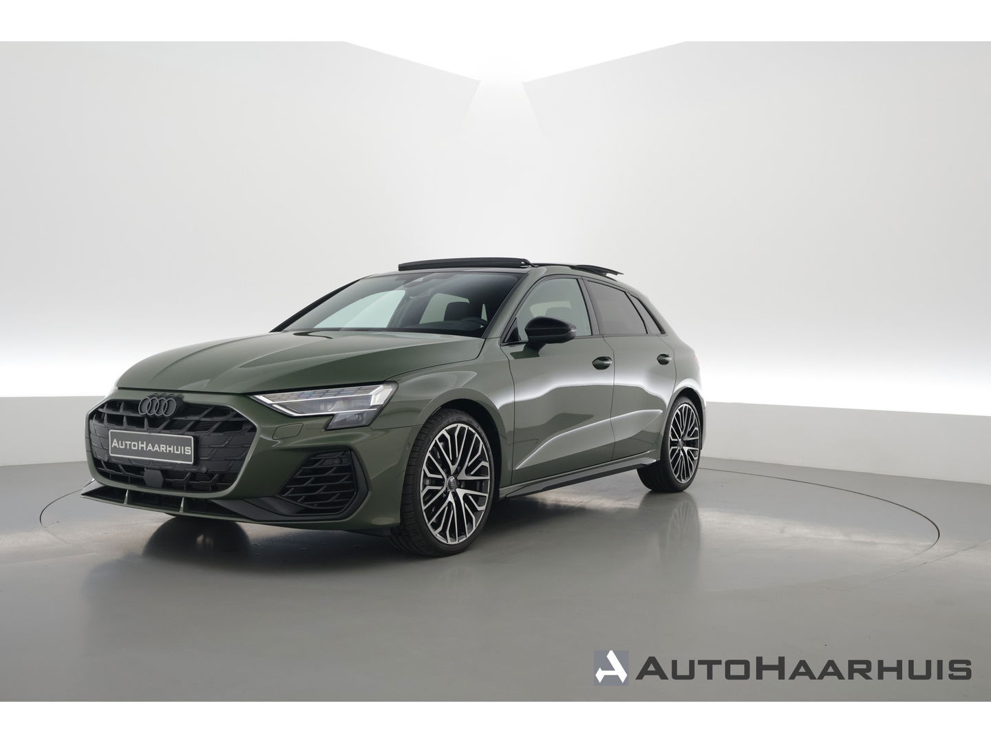 Audi A3 Sportback 2.0 TFSI S3 quattro | Akrapovic | SONOS |