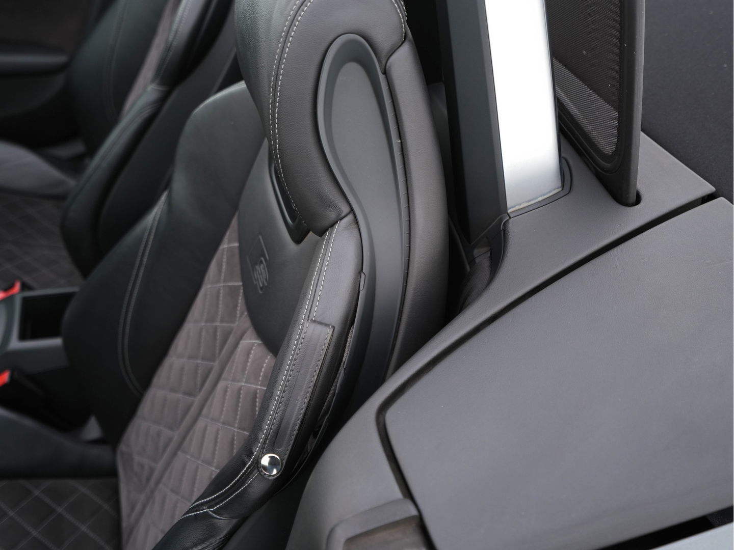 Audi TT Roadster 2.0 TFSI S-Line Pro Line Quattro Aut. *LEATHER-ALCANTARA | FULL-LED | BANG&OLUFSEN-AUDIO | DIGI-COCKPIT | AIR-SCARF | HEATED-SPORTSEATS | NAVI-FULLMAP | DAB+ | KEYLESS | ECC | PDC | 18''ALU*