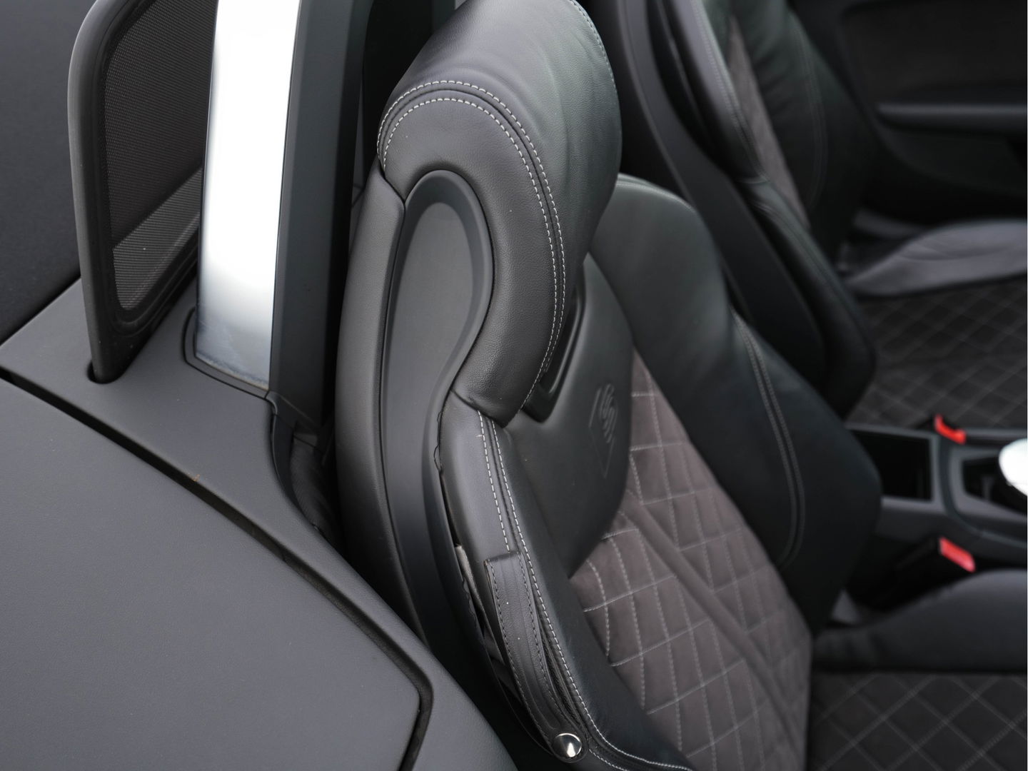 Audi TT Roadster 2.0 TFSI S-Line Pro Line Quattro Aut. *LEATHER-ALCANTARA | FULL-LED | BANG&OLUFSEN-AUDIO | DIGI-COCKPIT | AIR-SCARF | HEATED-SPORTSEATS | NAVI-FULLMAP | DAB+ | KEYLESS | ECC | PDC | 18''ALU*