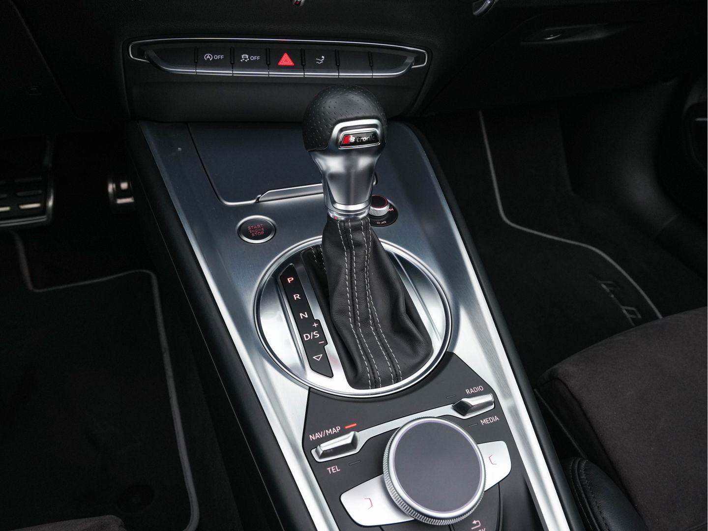Audi TT Roadster 2.0 TFSI S-Line Pro Line Quattro Aut. *LEATHER-ALCANTARA | FULL-LED | BANG&OLUFSEN-AUDIO | DIGI-COCKPIT | AIR-SCARF | HEATED-SPORTSEATS | NAVI-FULLMAP | DAB+ | KEYLESS | ECC | PDC | 18''ALU*