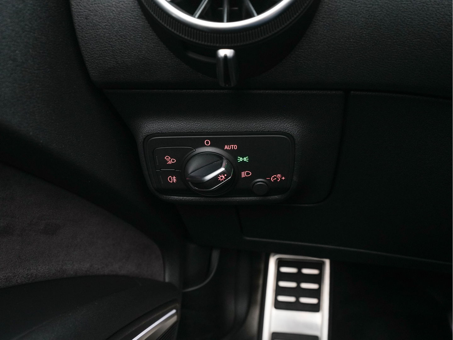 Audi TT Roadster 2.0 TFSI S-Line Pro Line Quattro Aut. *LEATHER-ALCANTARA | FULL-LED | BANG&OLUFSEN-AUDIO | DIGI-COCKPIT | AIR-SCARF | HEATED-SPORTSEATS | NAVI-FULLMAP | DAB+ | KEYLESS | ECC | PDC | 18''ALU*