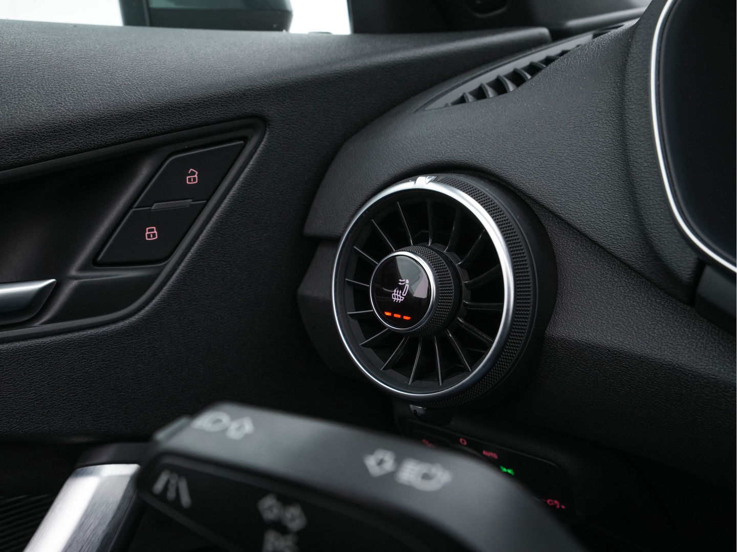 Audi TT Roadster 2.0 TFSI S-Line Pro Line Quattro Aut. *LEATHER-ALCANTARA | FULL-LED | BANG&OLUFSEN-AUDIO | DIGI-COCKPIT | AIR-SCARF | HEATED-SPORTSEATS | NAVI-FULLMAP | DAB+ | KEYLESS | ECC | PDC | 18''ALU*