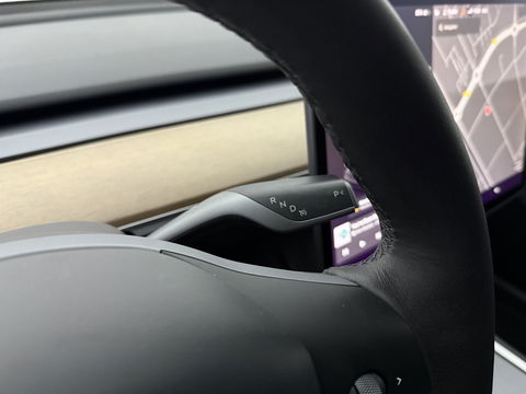 Tesla Model Y Long Range AWD 75 kWh | SOH 91% | Snelladen | Autopilot | Pano | Memory | Camera | Adap. Cruise | Stoel/Stuur verw.