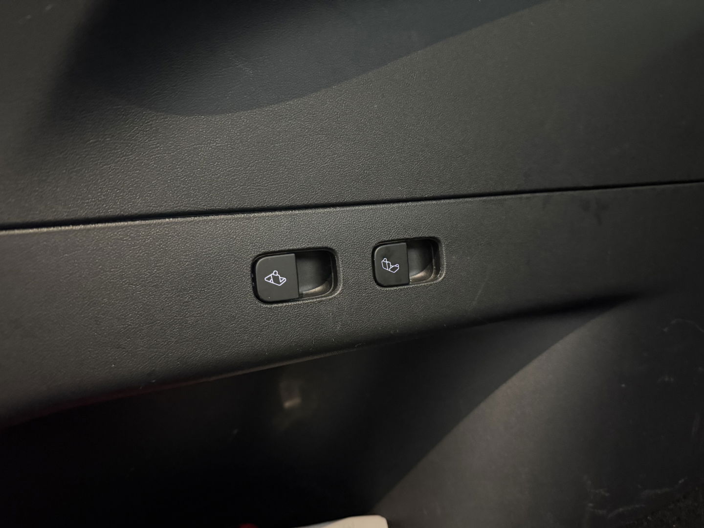 Tesla Model Y Long Range AWD 75 kWh | SOH 91% | Snelladen | Autopilot | Pano | Memory | Camera | Adap. Cruise | Stoel/Stuur verw.