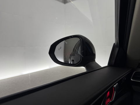 Lynk Co 01 1.5 Black Edition | Pano | Memory | Sfeerverl. | 360° | Virtual | Carplay | Adap. Cruise