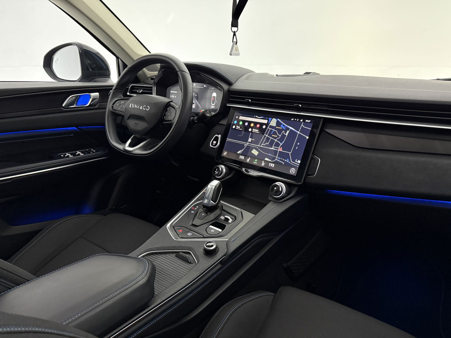 Lynk Co 01 1.5 Black Edition | Pano | Memory | Sfeerverl. | 360° | Virtual | Carplay | Adap. Cruise